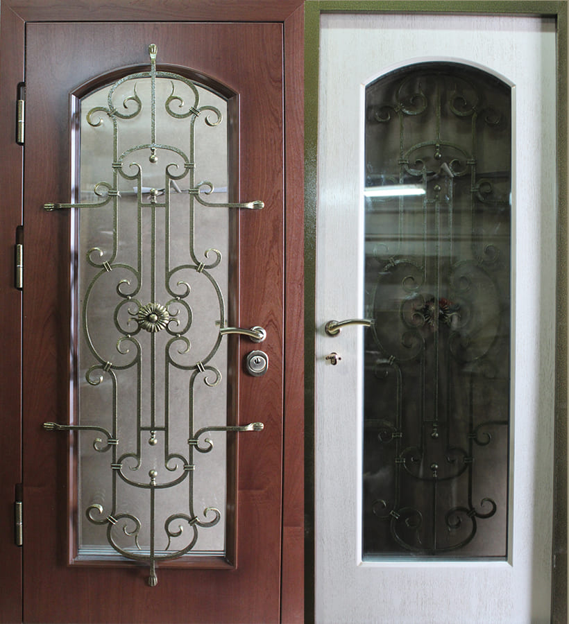 Заказать входная дверь со стеклом, ковкой и багетом ST-656
